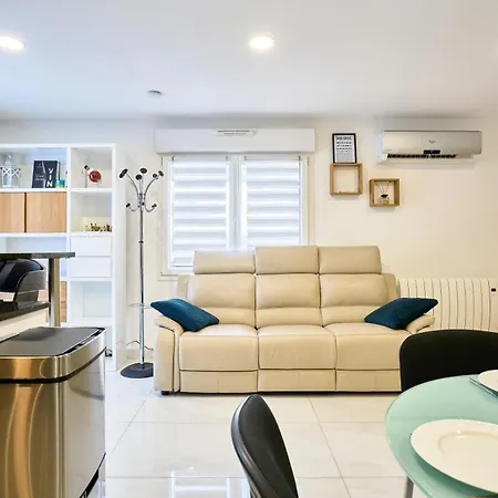 Le Zenora - T2 - Zen, Moderne And Confortable شقة سكلين