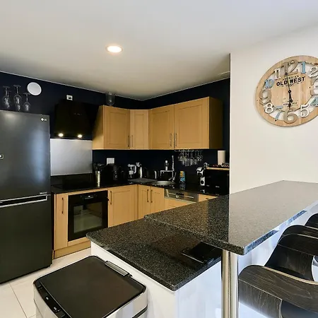 Le Zenora - T2 - Zen, Moderne And Confortable سكلين